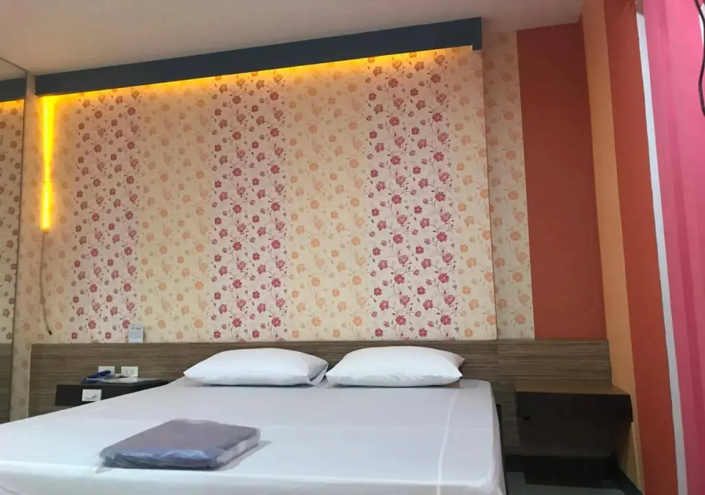 Lux Inn — фото 1