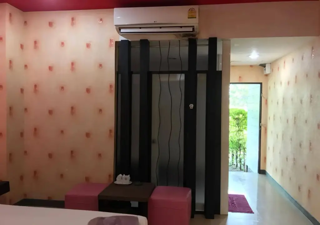 Кхлонг-Луанг: Lux Inn