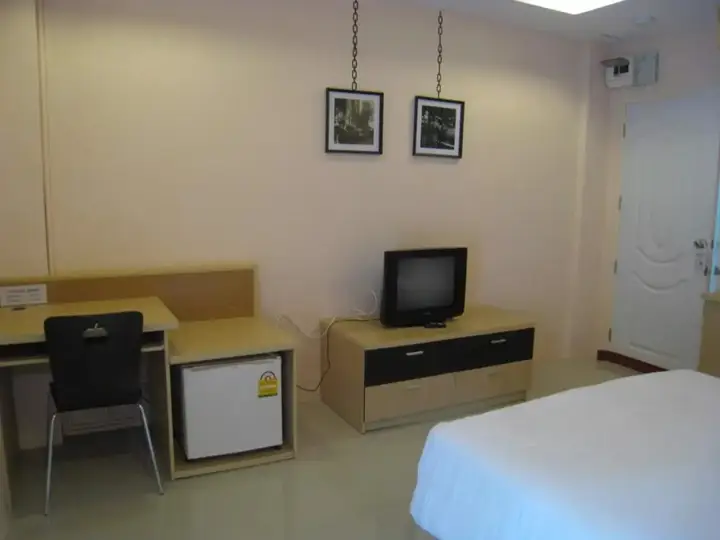Кхонкэн: C.S. Poonpol Apartment