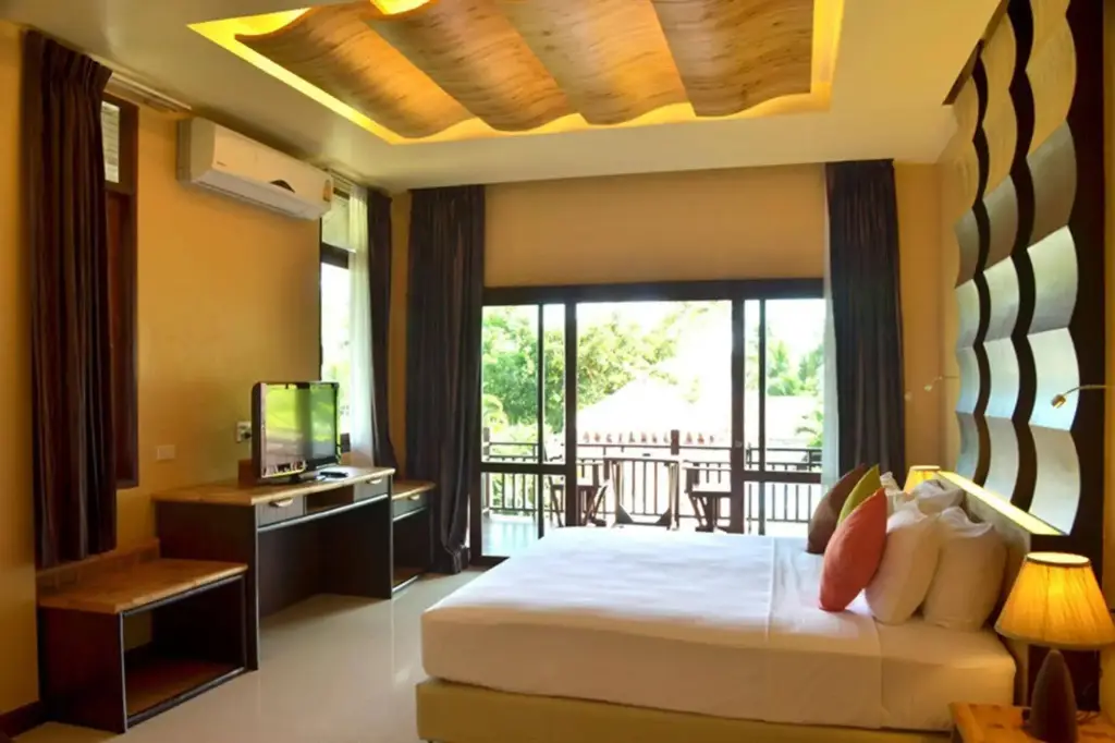 Palm Leaf Resort — фото 1