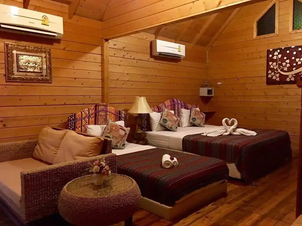Loghome Boutique — фото 1