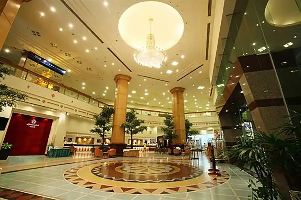 Транг: Thumrin Thana Hotel