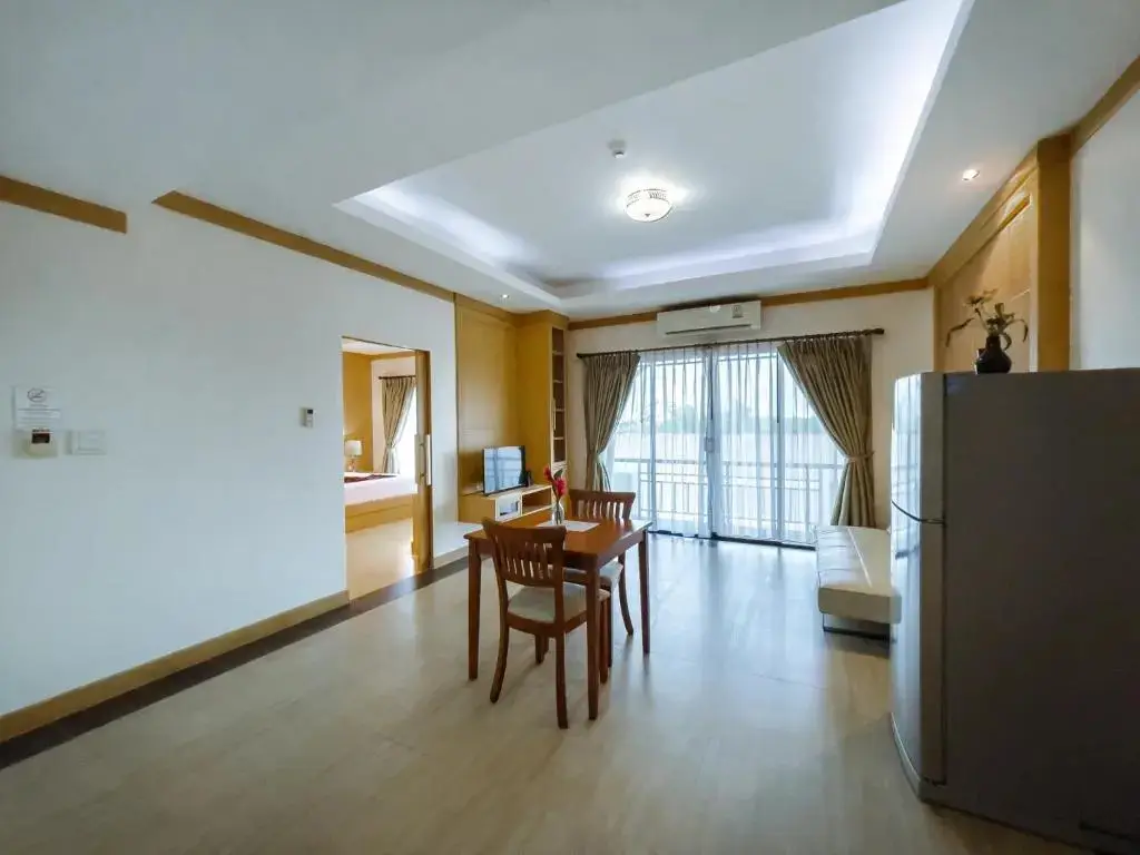 Нонгкхай: Royal Nakhara Hotel
