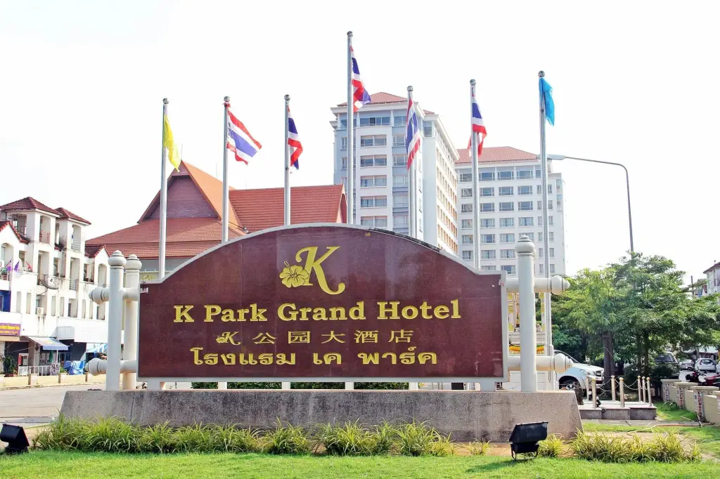 K Park Grand Hotel — фото 1