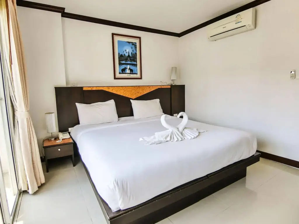 Пхукет: Hollywood Inn Love