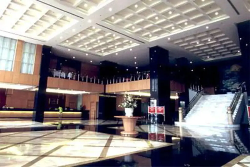 Diamond Plaza Hotel Suratthani — фото 1