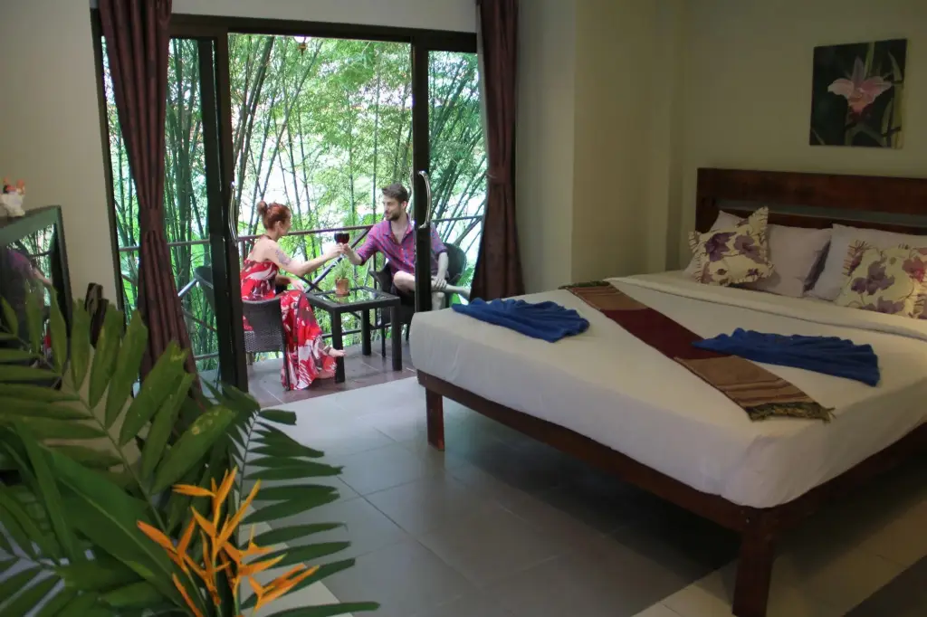 Фаном: Khao Sok Green Valley Resort
