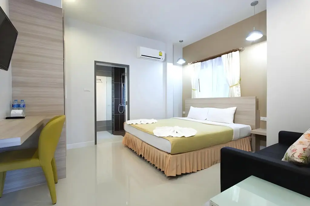 Муанг: Sandy House Rawai