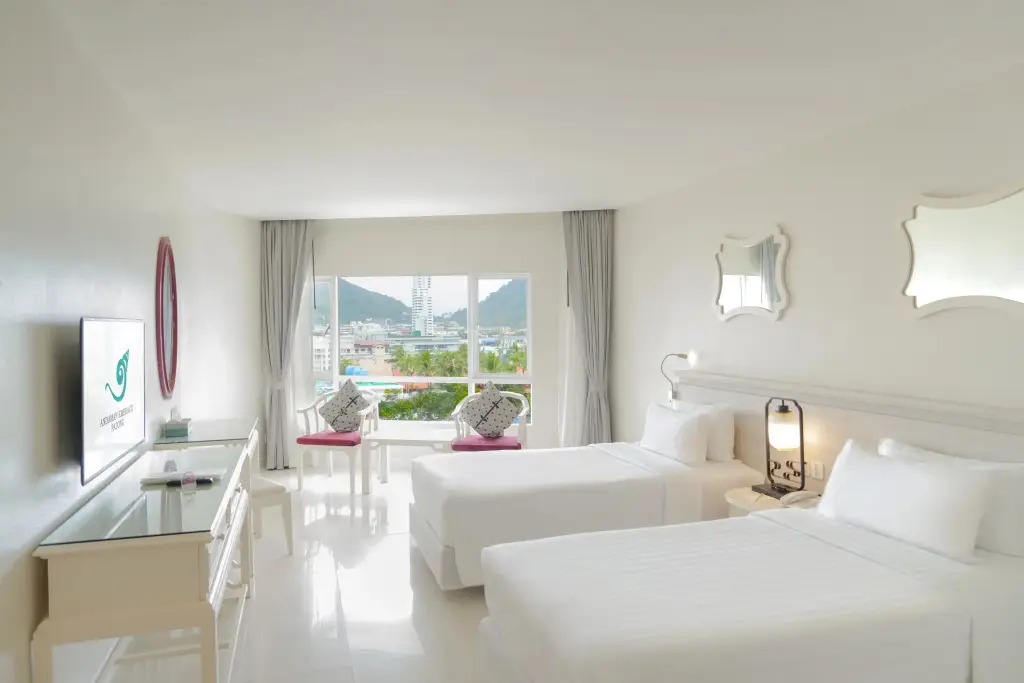 Пхукет: Andaman Embrace Patong