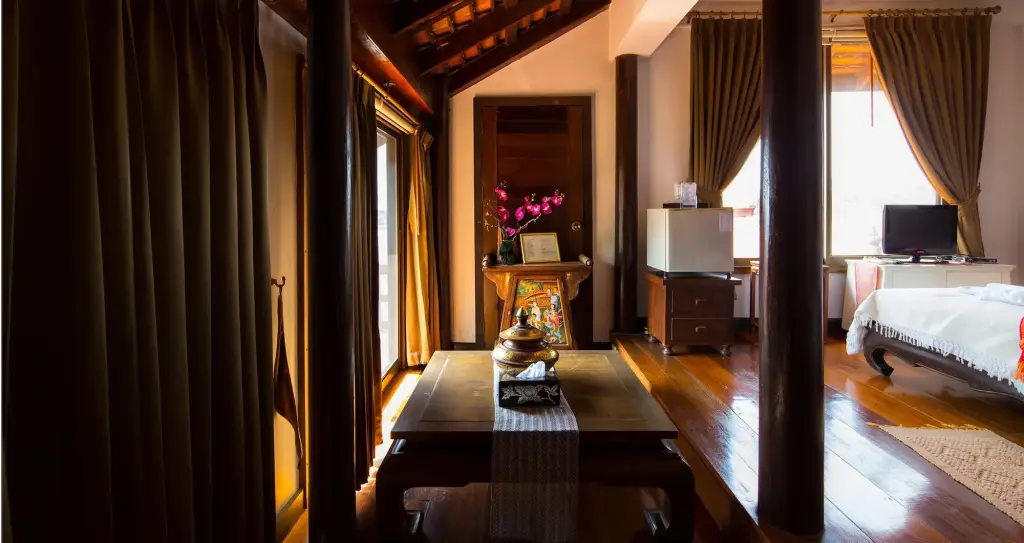 Банг Па-Ин: Ayutthaya Garden River Home