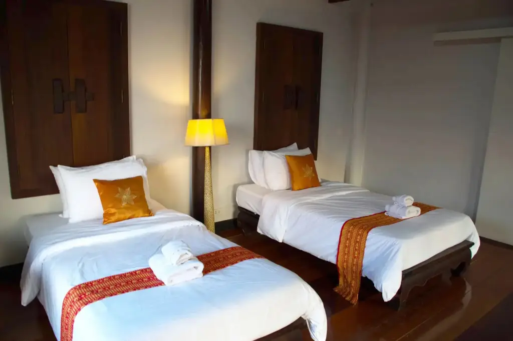Банг Па-Ин: Ayutthaya Garden River Home