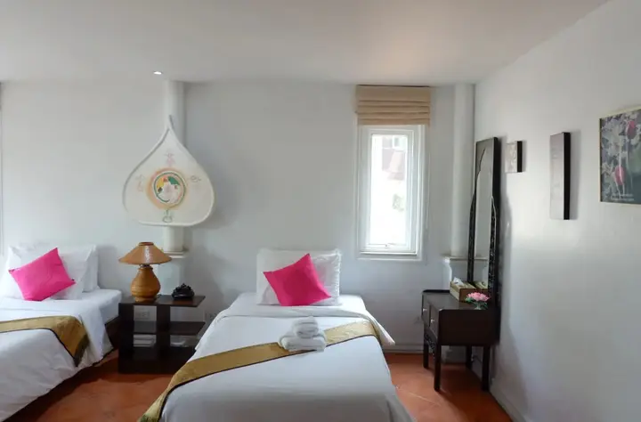 Банг Па-Ин: Ayutthaya Garden River Home