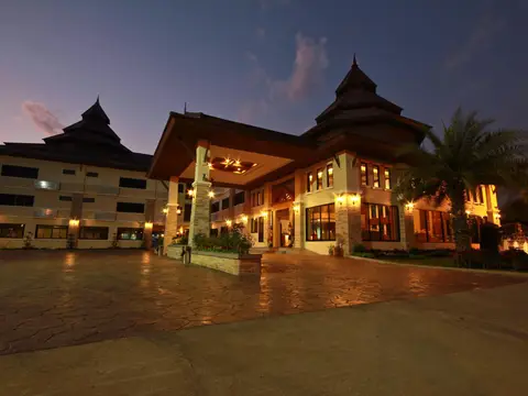 Chiang Rai Grand Room Hotel — фото 1