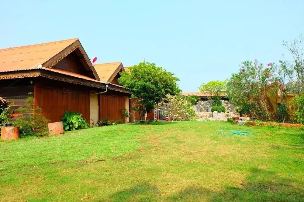 Банг-Саре: Ruenton Resort