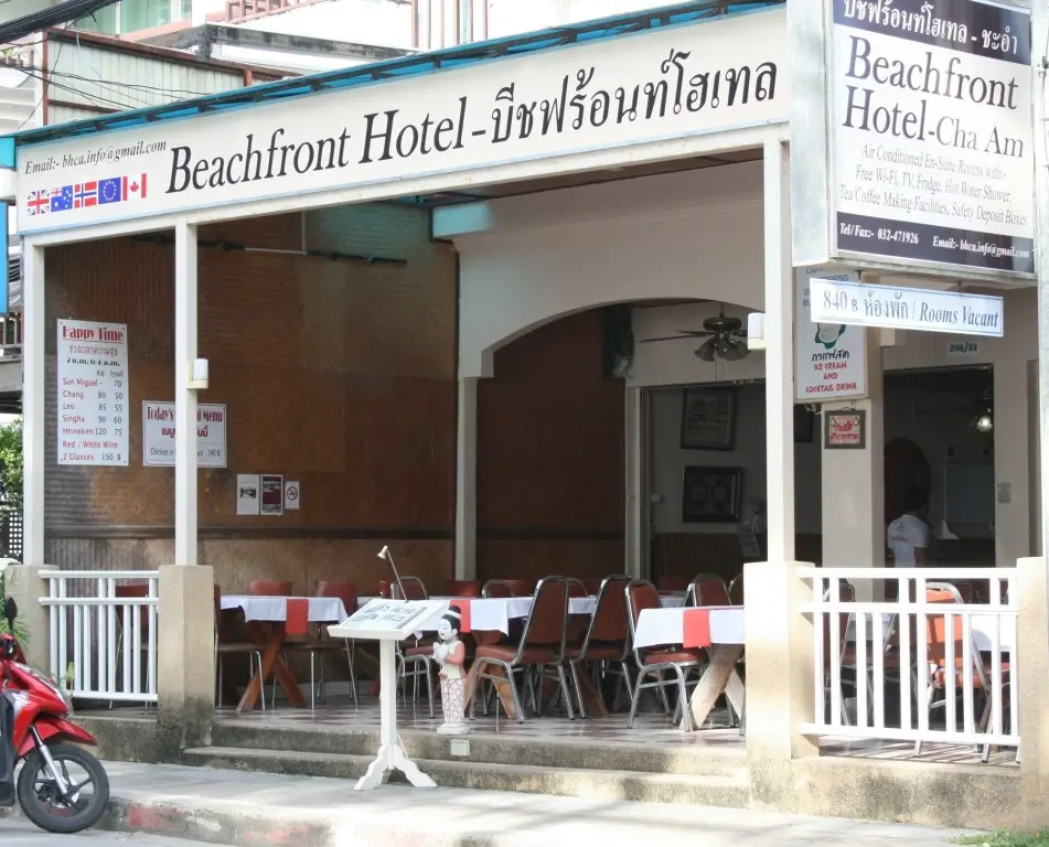 Beachfront Hotel Cha Am — фото 1