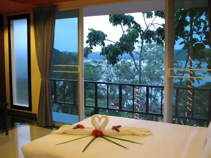 Тха Кра Дан: Raya Buri Resort