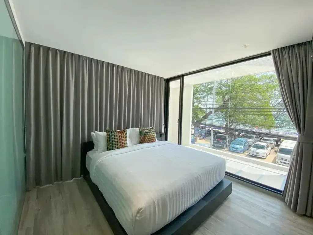 Чаам: Nirundorn Resort