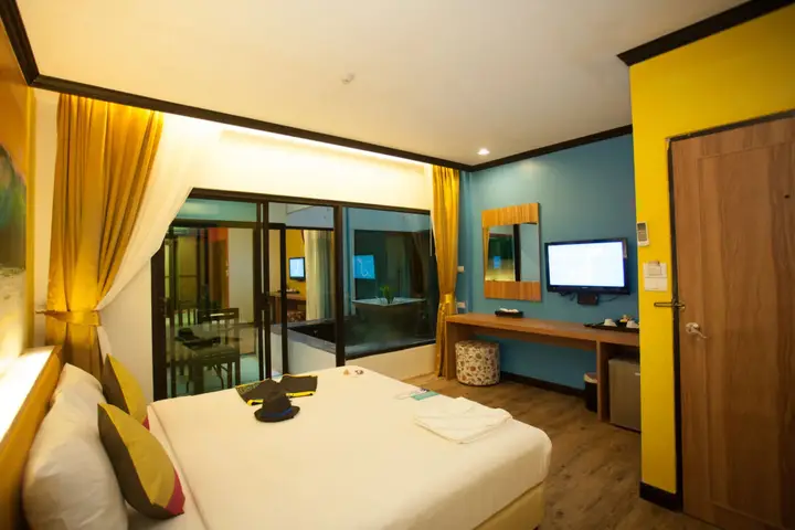 Пхукет: Must Sea Hotel Kata