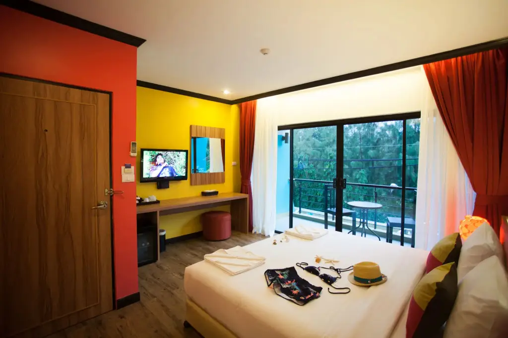 Пхукет: Must Sea Hotel Kata