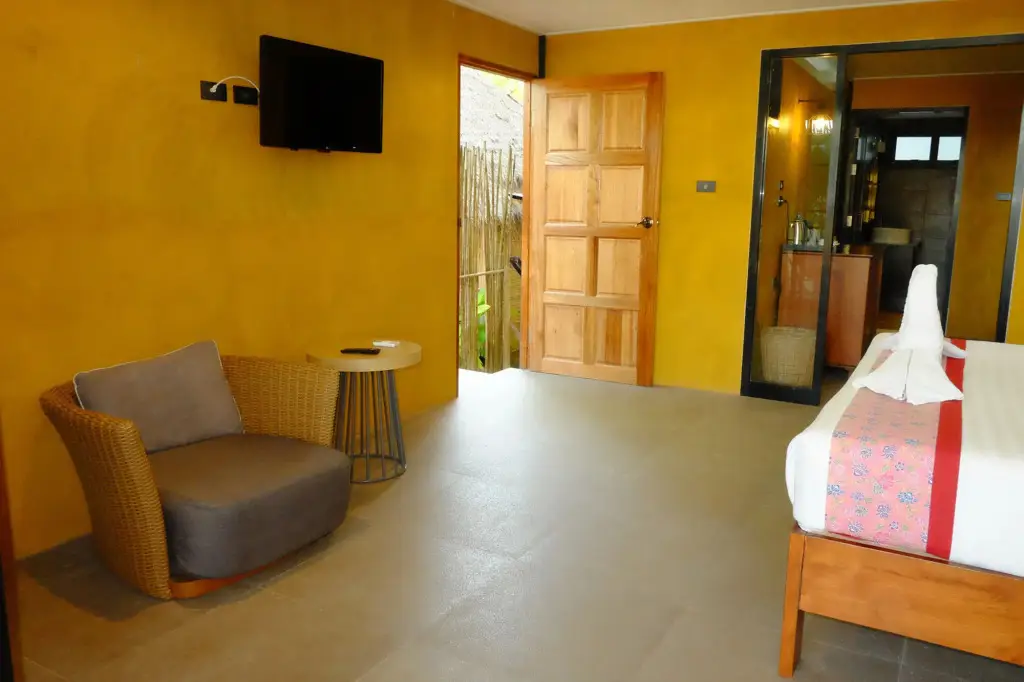 главный пляж: Thapwarin Resort-Green Hotel