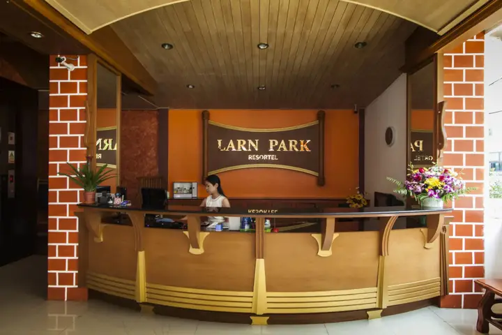 Пхукет: Larn Park Resortel