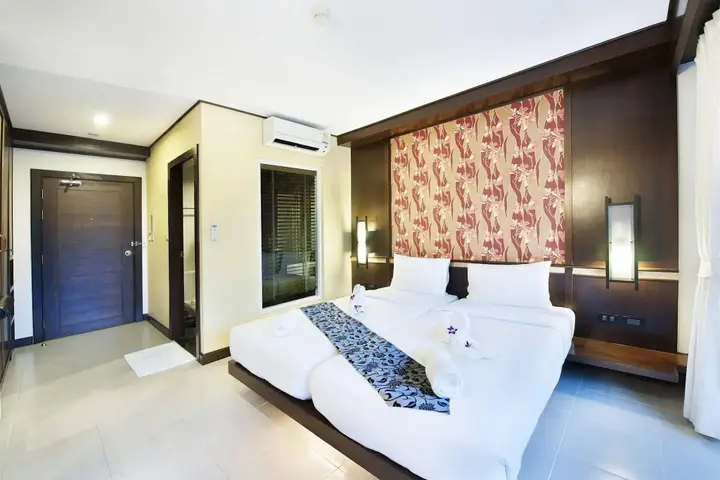 Муанг: Ratana Hotel Chalong