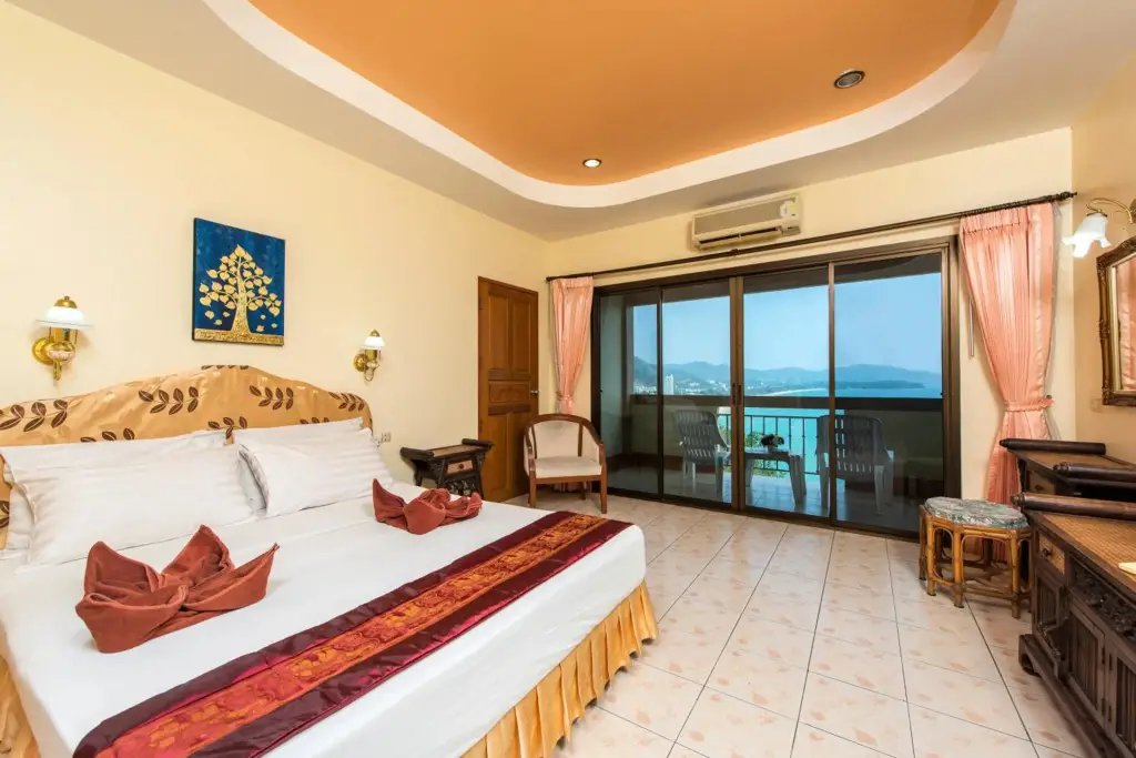Пхукет: Baan Karon Hill Phuket Resort