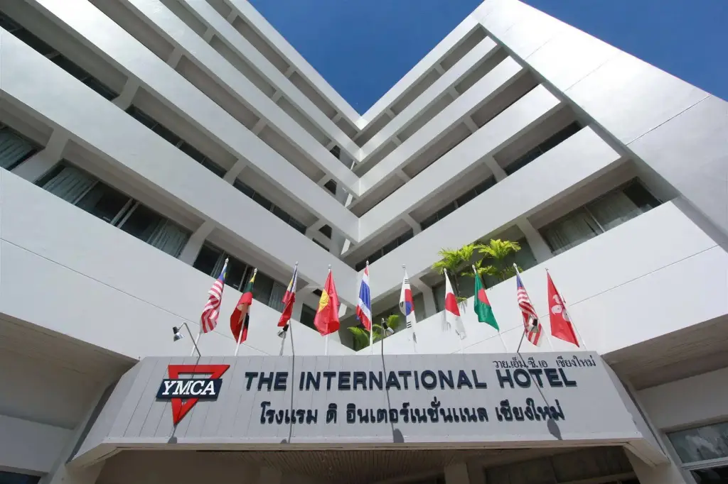 YMCA International Hotel — фото 1