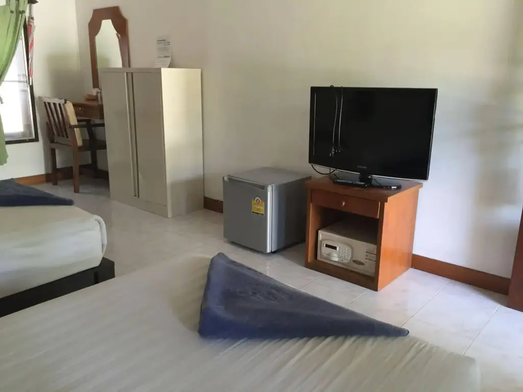 Остров Тау: Sairee Hut Resort