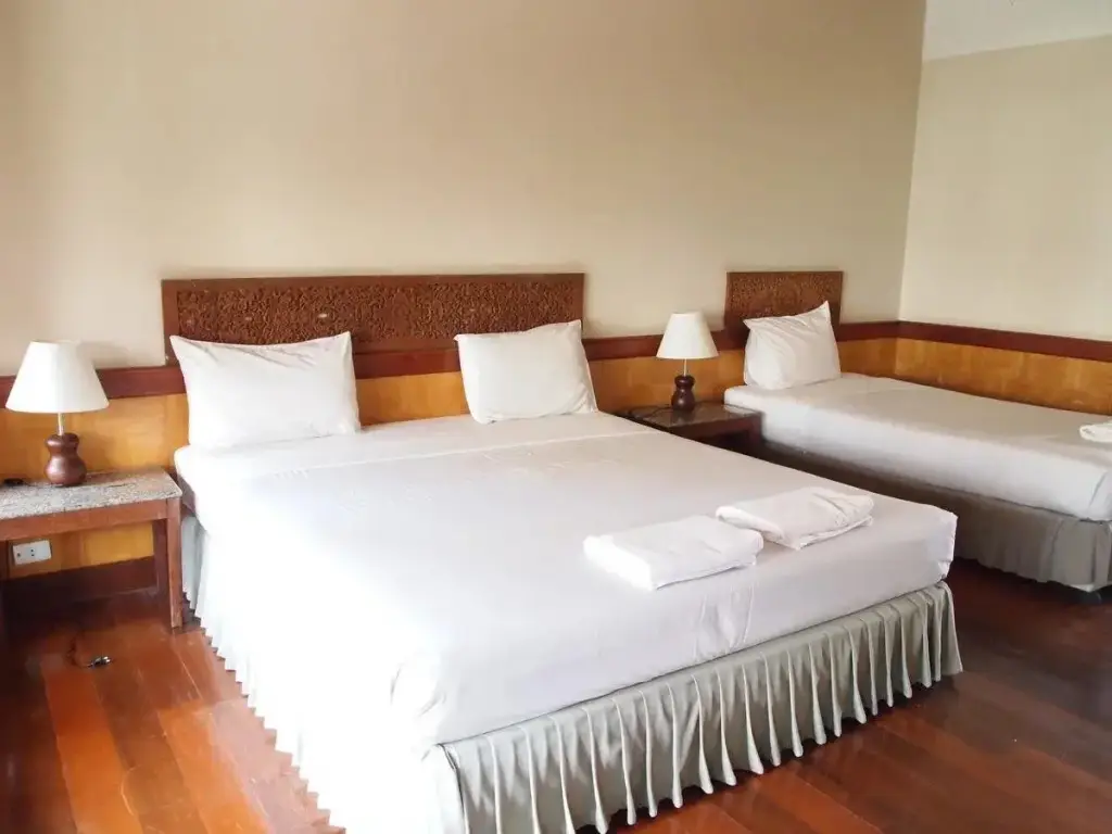 Самуи: P.Chaweng Guest House