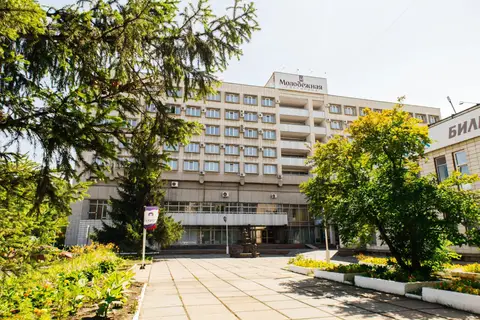 Гостиница Молодежная — фото 1