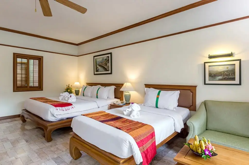 Пхукет: Thara Patong Beach Resort & Spa