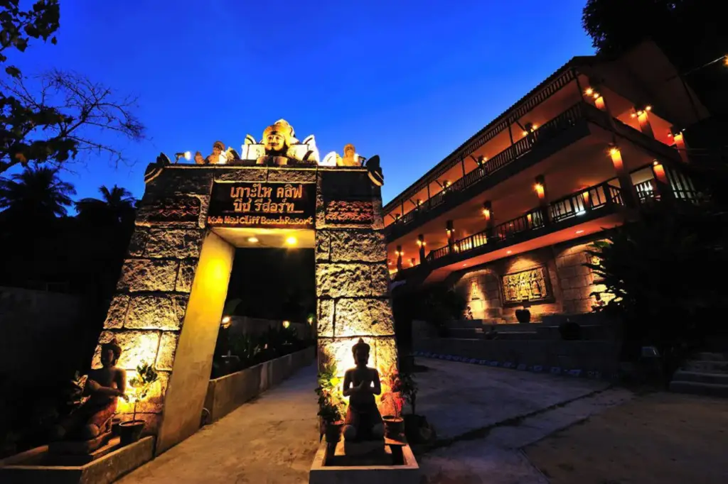 Koh Ngai Cliff Beach Resort — фото 1