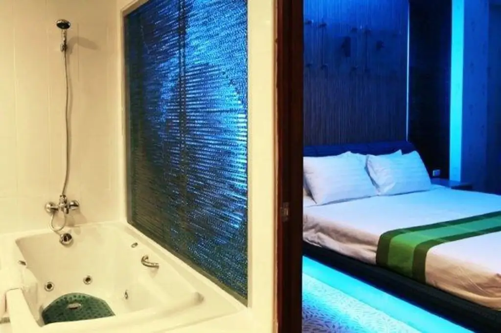 Кхлонг-Янг: V-One Hotel Korat