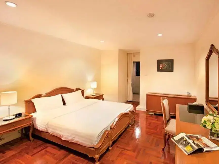 Бангкок: Orchid View Apartment