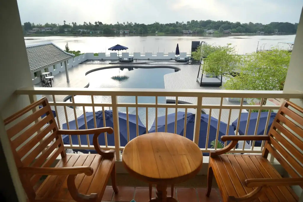 Паккрет: Отель Kalanan Riverside Resort