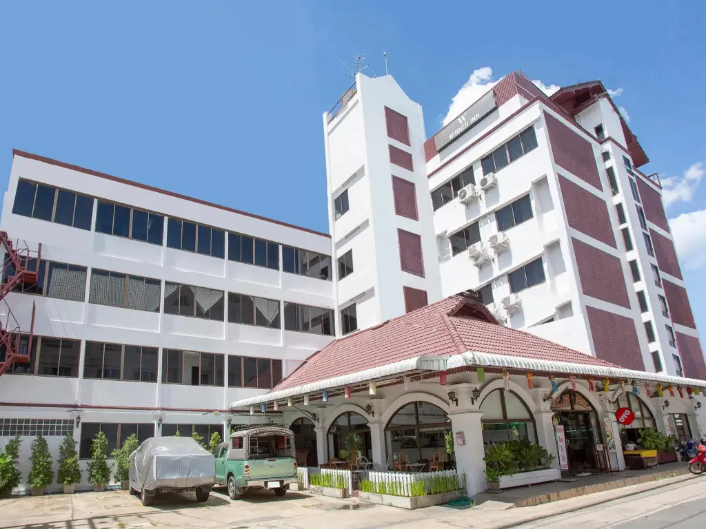 Super OYO 1096 Winner Inn Hotel — фото 1