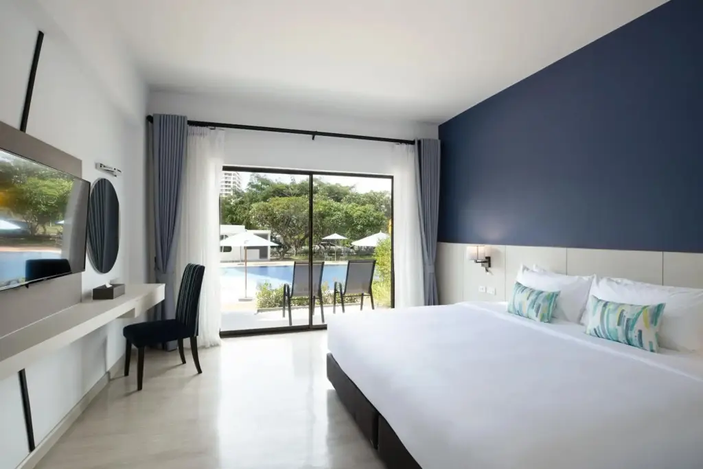 Чаам: Centara Life Cha-Am Beach Resort Hua Hin