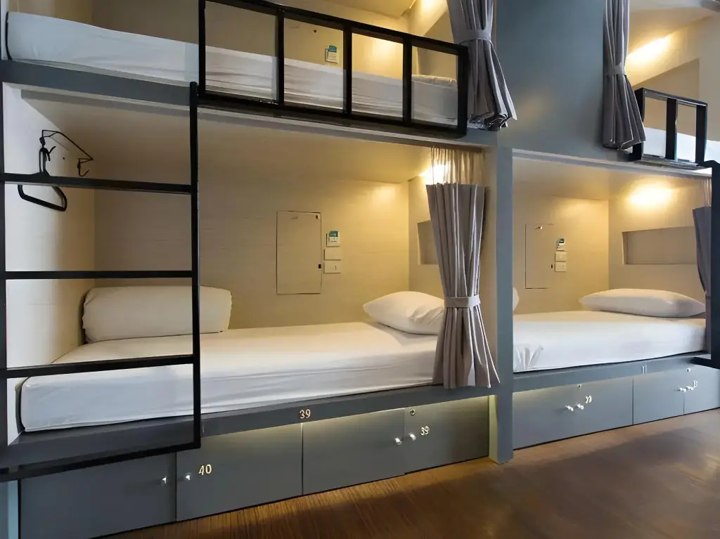 Бангкок: The Cube Hostel Silom