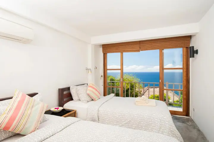 Остров Тау: Cape Shark Pool Villas