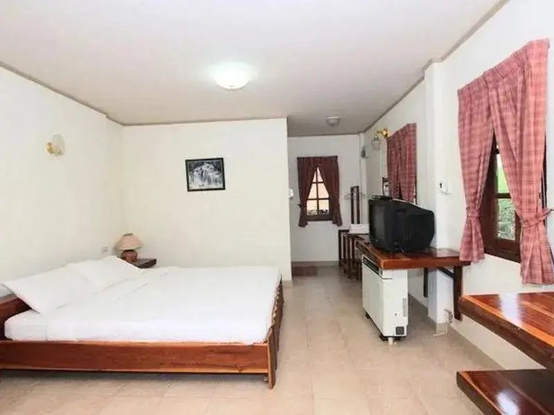 Rosthip Thani Resort(รสทิพย์ธานี รีสอร์ท) — фото 1