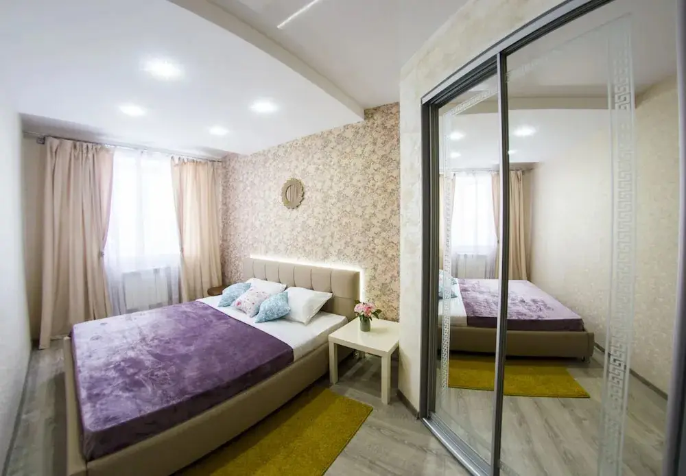 Омск: Апартаменты Luxe на пр-те Карла Маркса, 30