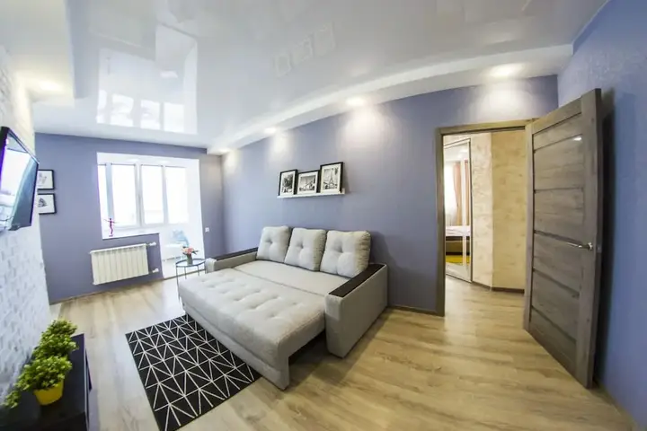 Омск: Апартаменты Luxe на пр-те Карла Маркса, 30