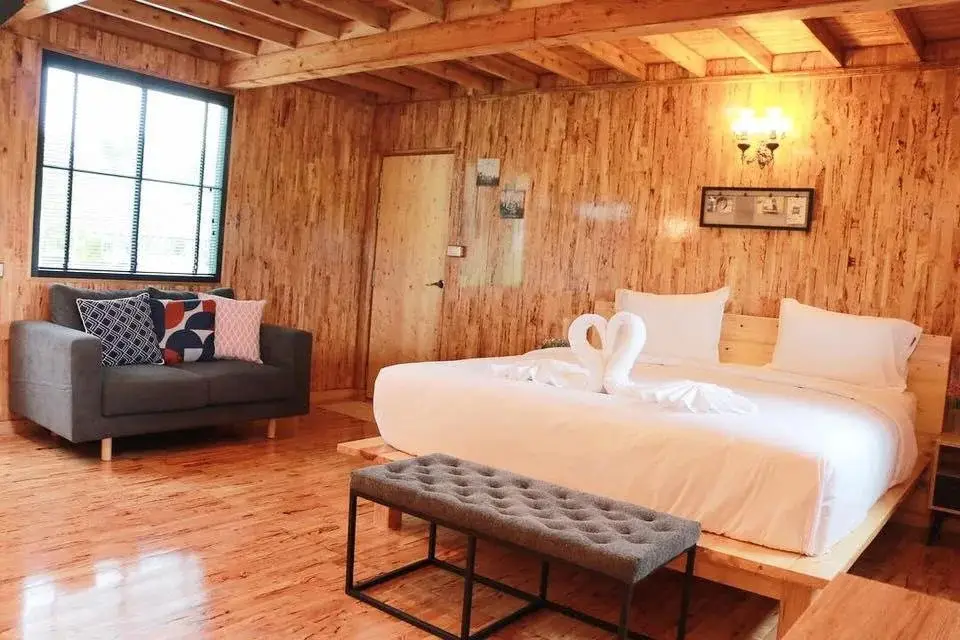 Чаам: Cha-am Fishing Inn and Resort