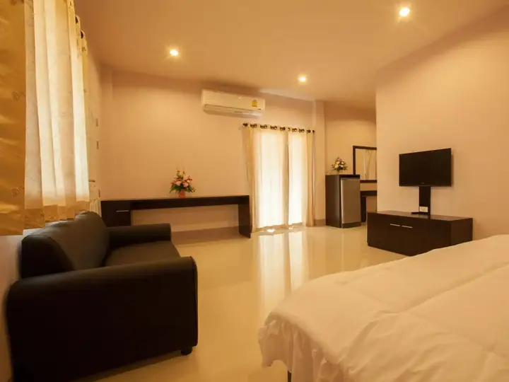 Тхоэнг: Chiang Kham Grand Villa
