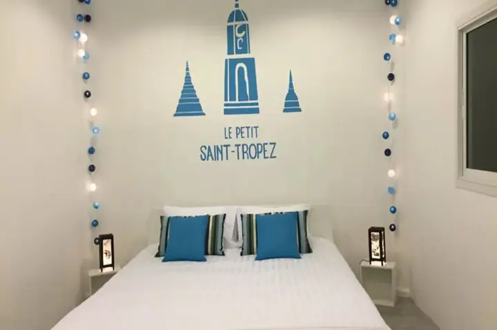 Ханом: Le Petit Saint Tropez