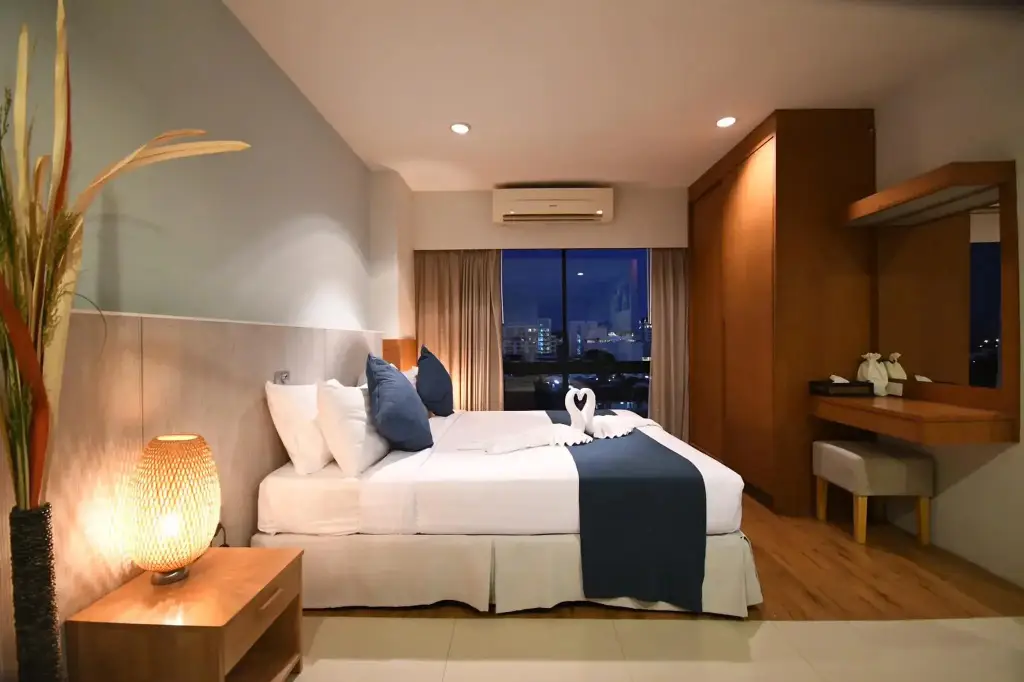 Районг: Crystal Jade Hotel