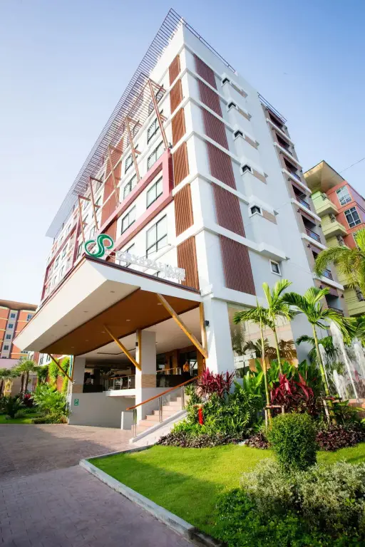 Районг: Crystal Jade Hotel