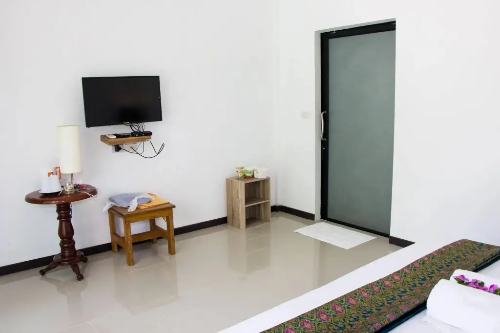 Такуа-Тунг: Natai House