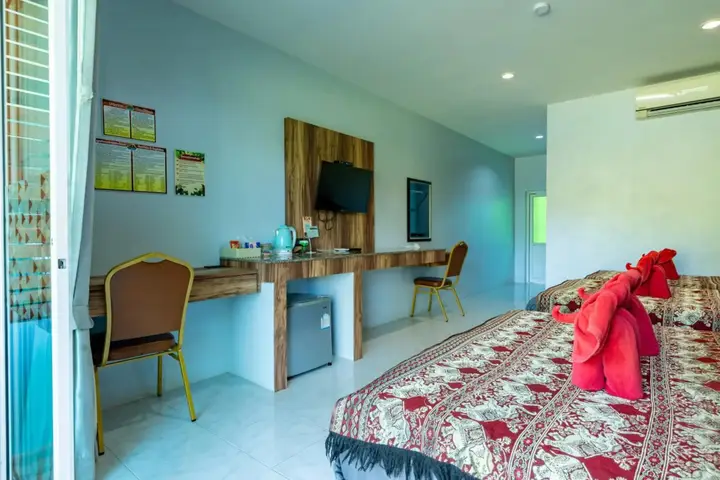 Фаном: Khaosok Rainforest Resort